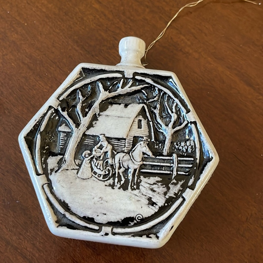 VTG MCM Duncan ceramic porcelain ornament double sided pink & black